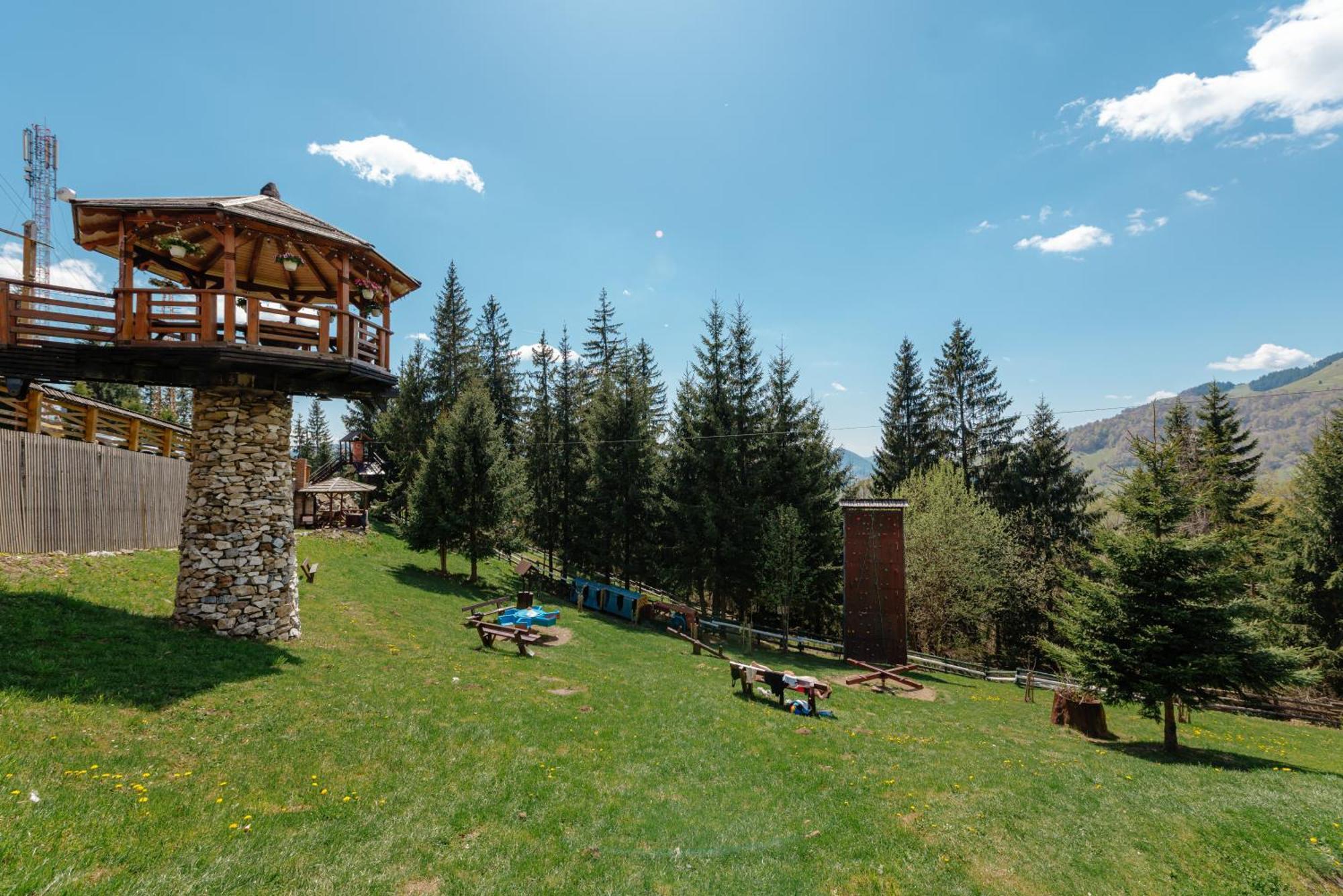 Complex Turistic Alpina Blazna 3* Sant