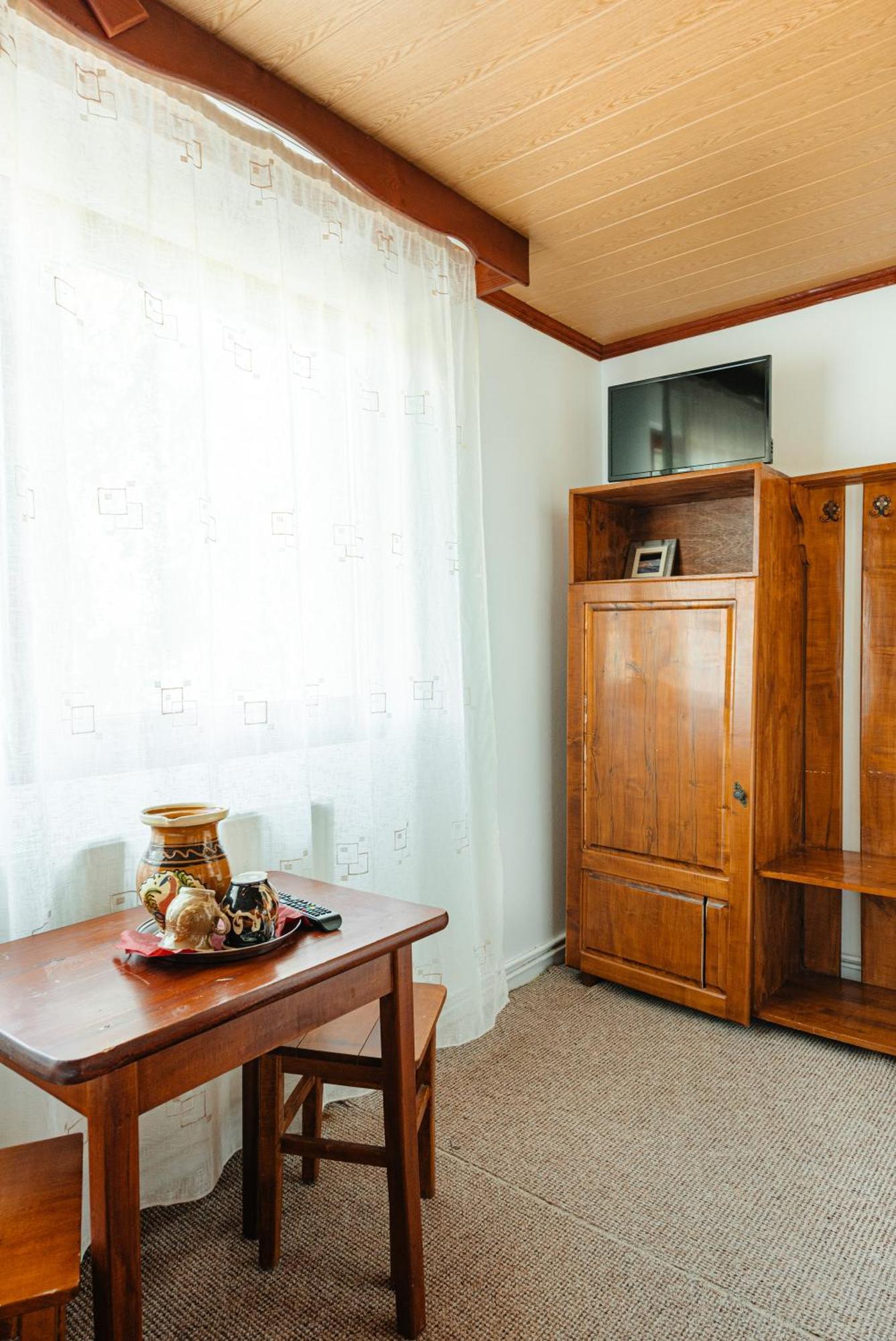 Hotel Complex Turistic Alpina Blazna 3*