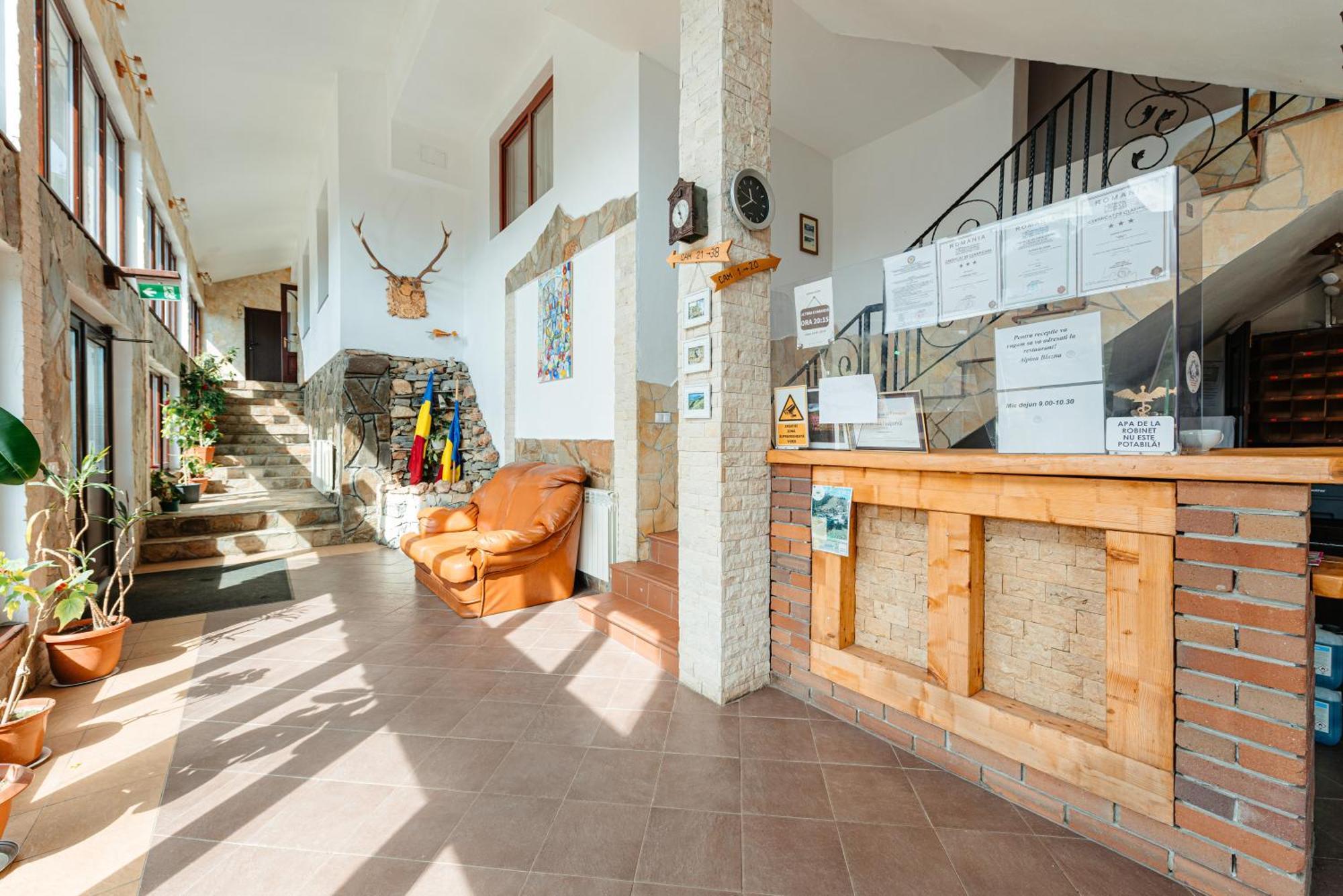 Hotel Complex Turistic Alpina Blazna 3*