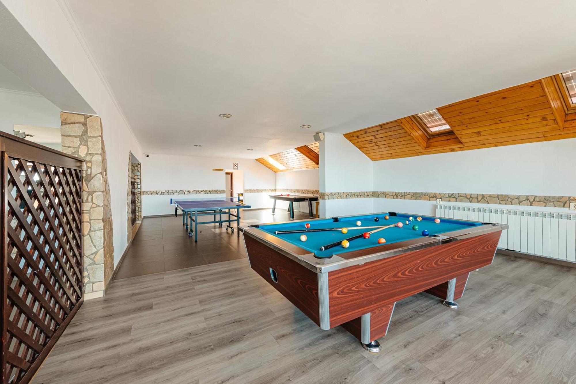 Complex Turistic Alpina Blazna Hotel Sant