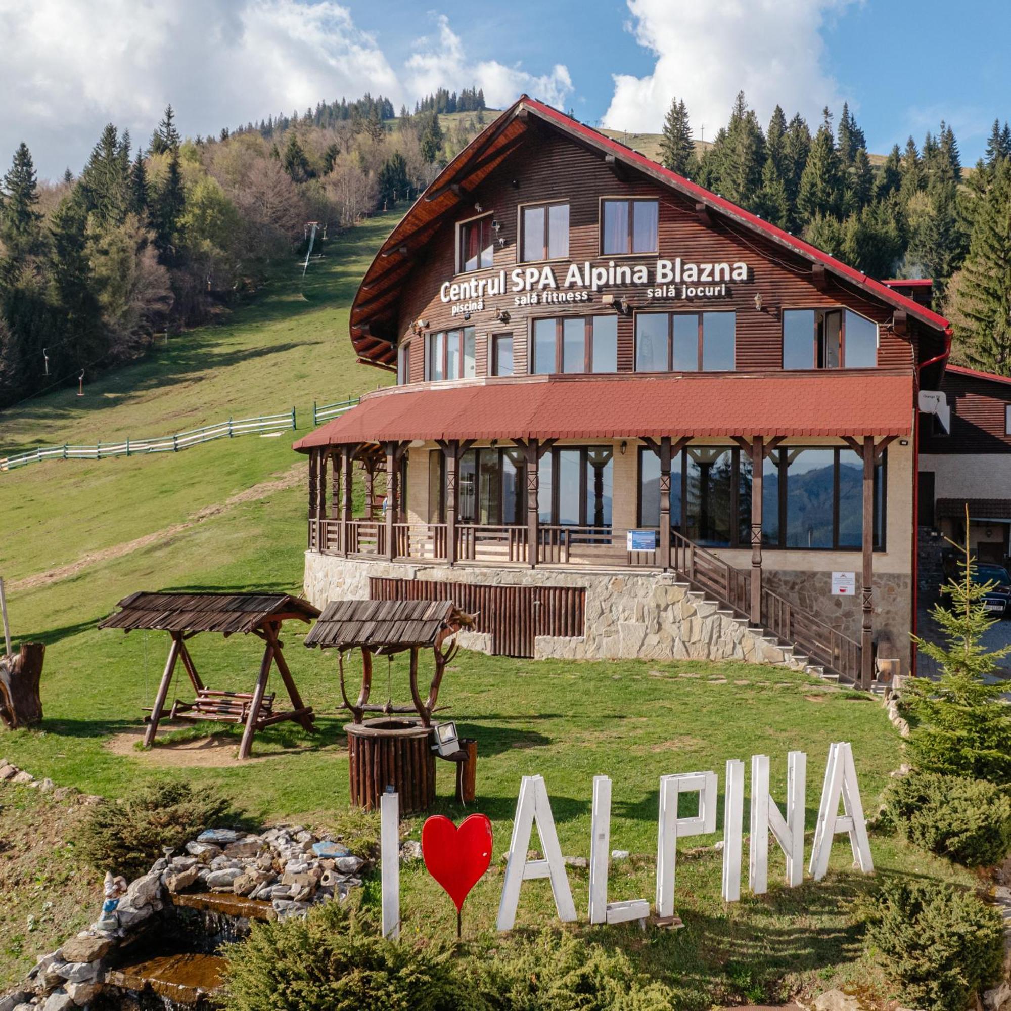 Complex Turistic Alpina Blazna Hotel Sant